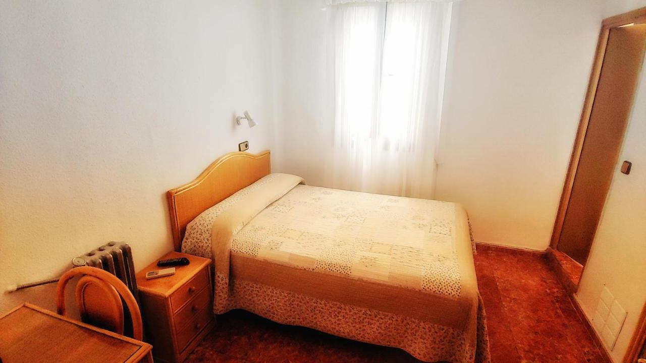 Hostal Prada Madrid Ngoại thất bức ảnh